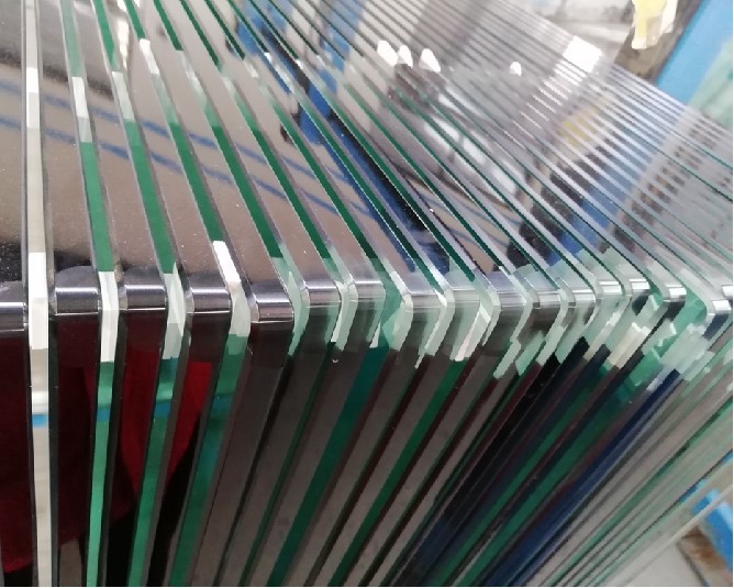 laminated glass railing